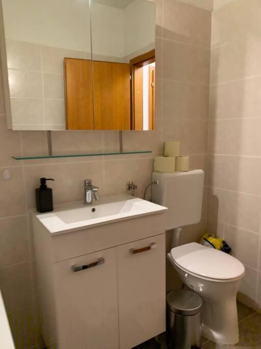 Charmante Wohnung In St. Peter. Graz Luaran gambar